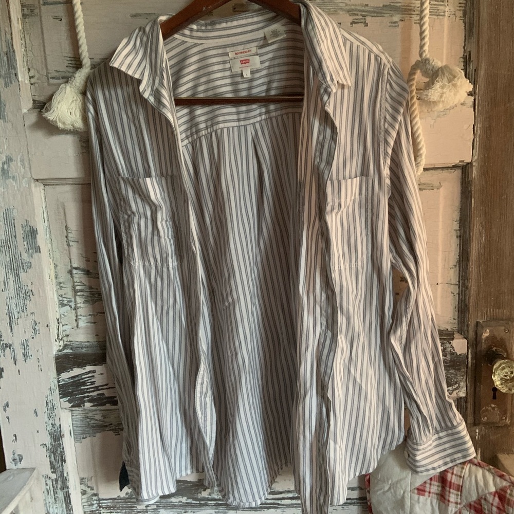 women’s button down shirt
